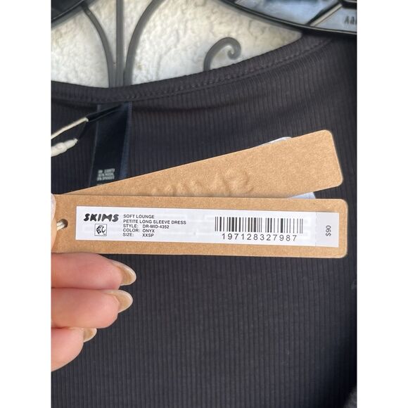 Skims Fits Everybody Soft Lounge Dress- XXSP - Onyx - Picture 8 of 9